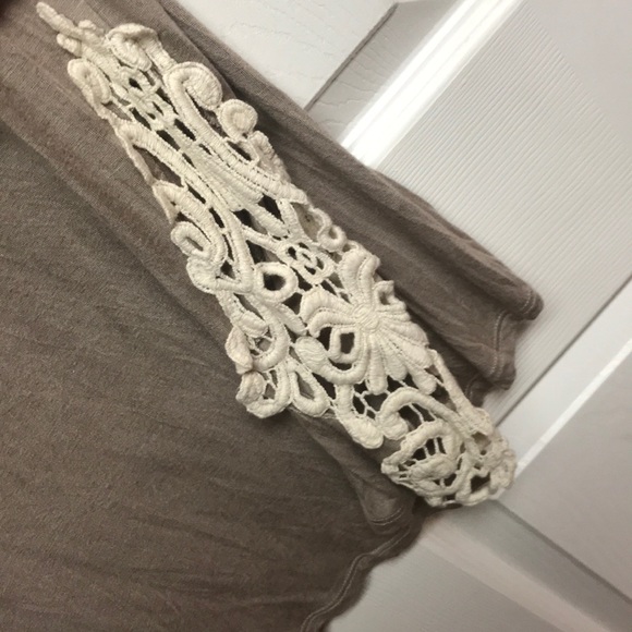 Shirt - Picture 3 of 3